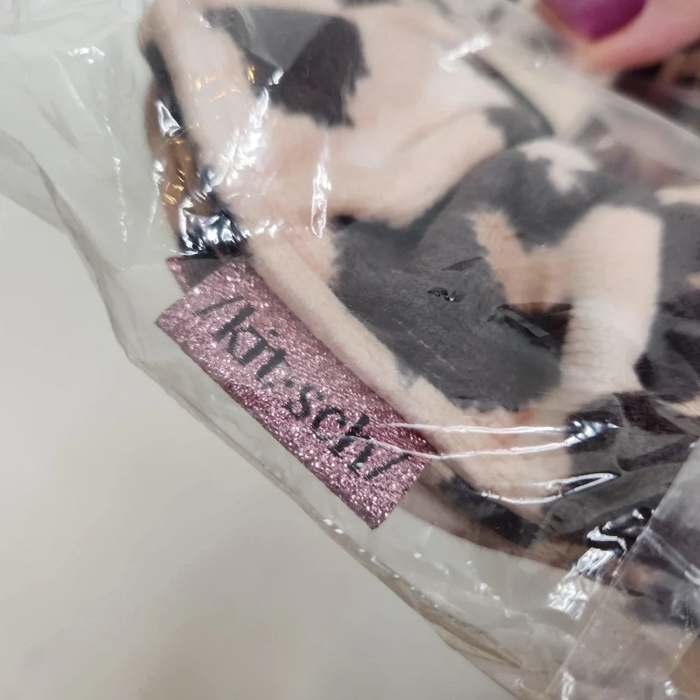 Kitsch Towel Scrunchies 2pc Set Sandwashed Leopard Hair Ties For Wet Hair